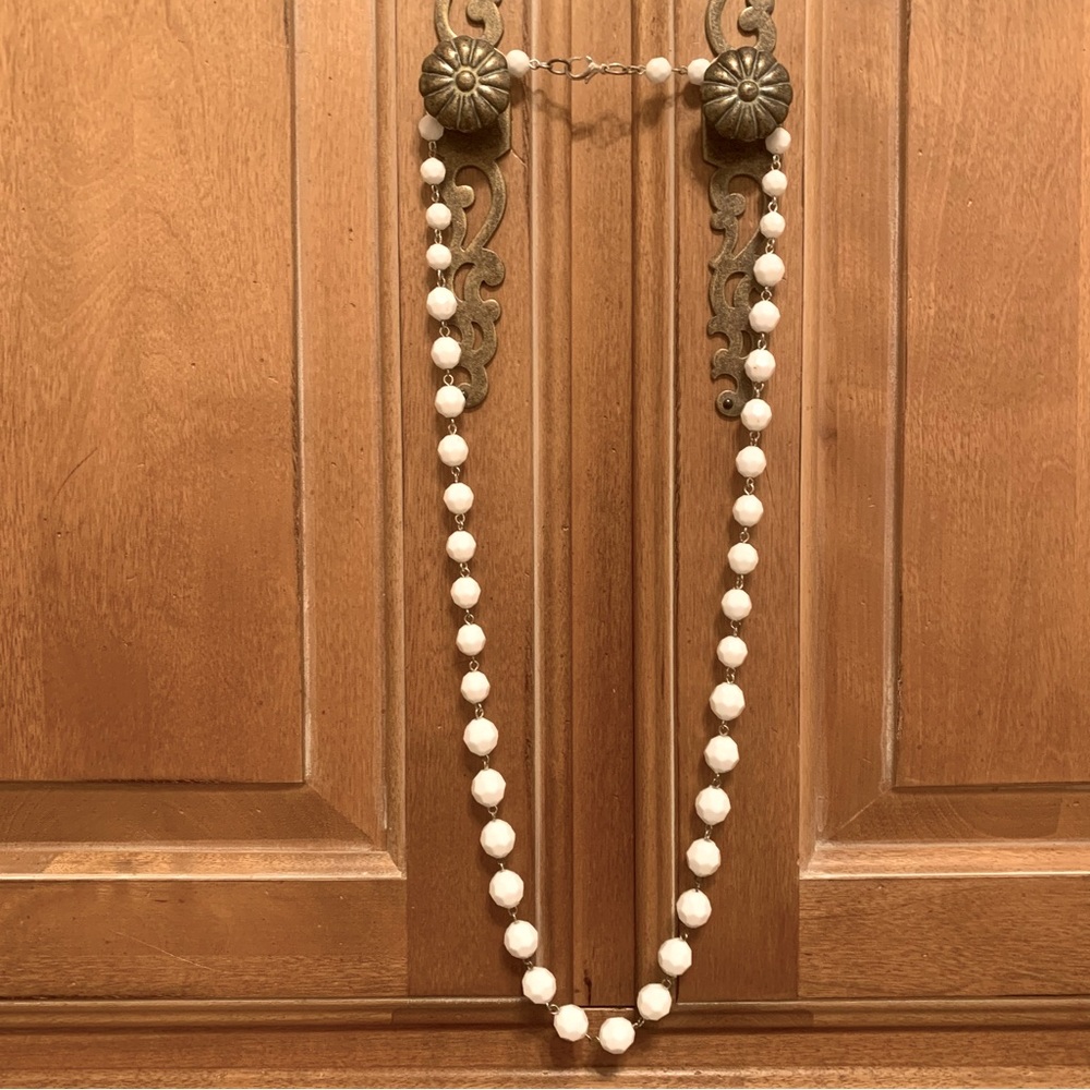 Vintage White Beaded Necklace